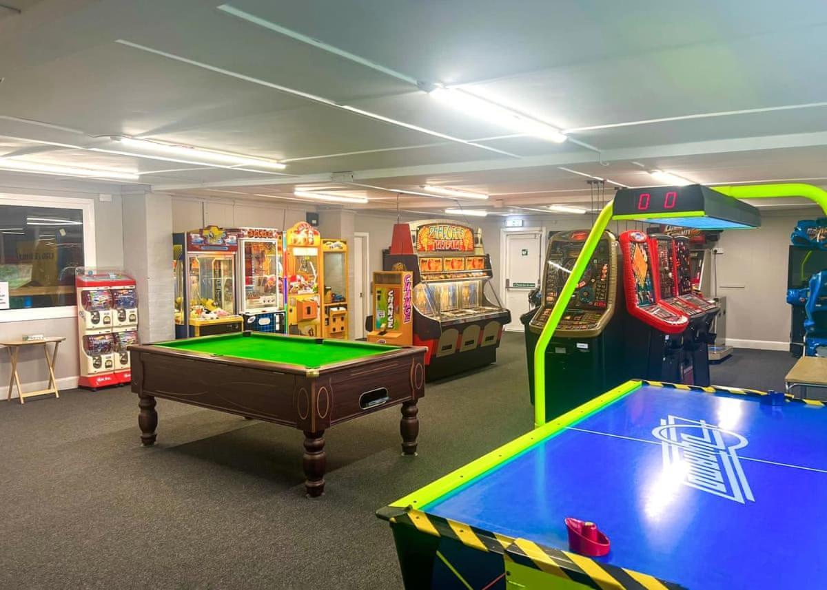 Burrowhead Holiday Village Isle of Whithorn Экстерьер фото